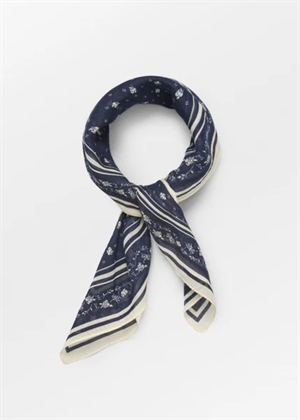 Fleur Cotta scarf Navy Blazer Becksøndergaard 